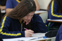 Uma verdadeira força-tarefa foi instalada nesta terça-feira (11) para a realização da segunda edição da Prova Paraná, avaliação diagnóstica desenvolvida pela Secretaria de Estado da Educação e do Esporte que é aplicada hoje em todas as escolas da rede estadual e nas escolas municipais de 398 cidades. Foto: José Fernando Ogura/ANPr