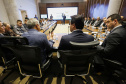 O governador Carlos Massa Ratinho Junior reuniu-se com representantes das Artes Marciais. Participaram: superintendente do Esporte, Hélio Wirbiski; deputado Alexandre Amaro; entre outros.Curitiba, 17-06-19.Foto: Arnaldo Alves / ANPr.