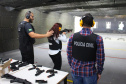 A Polícia Civil do Paraná promoveu na sexta-feira (14) a primeira edição do Curso de Orientação à Imprensa em Áreas de Conflito Armado, em Curitiba. Noções básicas sobre procedimentos policiais em locais de crime, atendimento pré-hospitalar de combate e instrução de tiro foram algumas das disciplinas ministradas no treinamento, que reuniu 20 jornalistas de veículos de comunicação paranaenses.  Curitiba, 17/06/2019  -  Foto: Divulgação Polícia Civil
