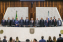 O governador Carlos Massa Ratinho Junior participa da entrega do título de Cidadão Honorário do Paraná ao senador Oriovisto Guimarães, na Assembleia Legislativa do Paraná Curitiba, 17/06/2019 -Foto: Geraldo Bubniak/ANPr