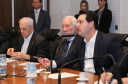 Os proprietários de veículos no Paraná podem contar com mais uma facilidade digital. Nesta terça-feira (18), durante a reunião do governador Carlos Massa Ratinho Junior com o secretariado, realizada no Palácio Iguaçu, foi lançado o Certificado de Registro e Licenciamento de Veículo Digital (CRLV).  -  Curitiba, 18/06/2019  -   Foto: Rodrigo Félix Leal/ANPr