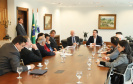 A instalação do Tribunal Regional Federal no Paraná (TRF), com sede em Curitiba, pode acelerar a tramitação de processos e facilitar o acesso da população à Justiça