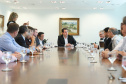 O governador Carlos Massa Ratinho Junior afirmou nesta terça-feira (25), no Palácio Iguaçu, durante o lançamento oficial do Conselho Gestor da Erva-Mate (Cogemate), que o Estado vai incentivar o desenvolvimento do cultivo da erva-mate e que o produto pode ser o propulsor de diversas iniciativas da gestão, como incentivo ao turismo, geração de emprego e industrialização da cadeia de alimentos.Foto: Rodrigo Felix Leal/ANPr