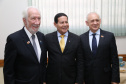 O governador Carlos Massa Ratinho Junior e o presidente em exercício Hamilton Mourão receberam nesta sexta-feira (28) a medalha Heróis da Cavalaria, da Polícia Montada Coronel Dulcídio. A condecoração foi entregue na cerimônia, em Curitiba, que comemora os 140 anos do regimento, que é a unidade mais antiga da Polícia Militar do Paraná. - Curitiba, 28/06/2019 - Foto: José Fernando Ogura/ANPr