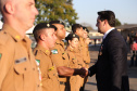 O governador Carlos Massa Ratinho Junior e o presidente em exercício Hamilton Mourão receberam nesta sexta-feira (28) a medalha Heróis da Cavalaria, da Polícia Montada Coronel Dulcídio. A condecoração foi entregue na cerimônia, em Curitiba, que comemora os 140 anos do regimento, que é a unidade mais antiga da Polícia Militar do Paraná. - Curitiba, 28/06/2019 - Foto: José Fernando Ogura/ANPr