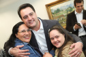 O governador Carlos Massa Ratinho Junior recebe no Palácio Iguaçu representantes das APAES para assinatura de Termo Aditivo. Curitiba, 02/07/2019  -  Foto: Rodrigo Félix Leal/ANPr