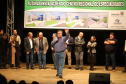 O Governo do Estado, por meio da Secretaria de Estado da Saúde, autorizou nesta sexta-feira (5), em evento no Conjunto Amadores de Teatro (CAT), em Jacarezinho, a construção do Centro Regional de Especialidades Médicas que vai atender 22 cidades do Norte Pioneiro e tem previsão de ficar pronto até o fim de 2020.Foto: José Fernando Ogura/ANPr