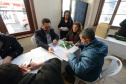 Neste sábado (6), representantes da Cohapar e prefeituras entregaram as escrituras de propriedade de 109 famílias da região dos Campos Gerais em Ponta Grossa. Os documentos foram emitidos pela companhia por meio do programa de Escrituração Direta, que prevê um serviço mais rápido e barato do que aquele praticado pelos tabelionatos.  -  Ponta Grossa, 06/07/2019  -  Foto: Guilherme Santos/Cohapar