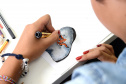 O Centro Juvenil de Artes Plásticas (CJAP), instituição dedicada à formação artística de crianças e jovens no Paraná, traz novidades em sua grade curricular para o segundo semestre de 2019. São três novos cursos: Arte Urbana, Fazendo Vídeoarte e Criação de Jogos. As inscrições começam nesta segunda-feira, dia 15 de julho. As aulas iniciam no dia 5 de agosto..Foto: Kraw Penas/SECC