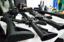 Unidades prisionais das regiões de Ponta Grossa e Guarapuava receberam armas e rádios comunicadores digitais. A entrega faz parte de um pacote de investimentos que somam R$ 22 milhões. O objetivo é equipar e modernizar o sistema prisional do Paraná.  -  Foto: Divulgação Depen