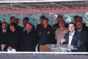 O governador Carlos Massa Ratinho Junior destacou nesta quarta-feira (10) o esforço que o Estado tem feito para recompor e atualizar a frota de viaturas policiais. Em solenidade para a entrega de 100 novos veículos para as polícias Militar e Civil e para os Bombeiros, ele lembrou que assumiu o governo com cerca de 40% das viaturas policiais no conserto e que vem trabalhando para resolver a situação. Foto: Rodrigo Felix Leal/ANPr