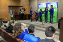 Todas de Curitiba e todas mulheres. São da Capital as três felizes ganhadoras dos prêmios do Nota Paraná deste mês de julho. Os cheques, de R$ 50 mil, R$ 30 mil e R$ 20 mil, foram entregues nesta quinta-feira (18) às três moradoras de Curitiba dos bairros Mossunguê, Hugo Lange e Campo Comprido.Foto: Valdelino Pontes