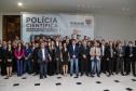 O governador Carlos Massa Ratinho Júnior dá posse a mais de 90 peritos oficiais, no Palácio Iguaçu. Os profissionais integrarão o efetivo da Polícia Científica do Paraná e, após formação, serão distribuídos no Estado, conforme a necessidade. Curitiba, 22/07/2019 -Foto: Geraldo Bubniak/ANPr
