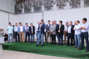 O governador Carlos Massa Ratinho Junior participou nesta terça-feira (23), em Cascavel, do evento de certificação SISBI (Sistema Brasileiro de Inspeção de Produtos de Origem Animal) para a Granja Refem, que desenvolve um projeto pioneiro no Estado de produção de ovos a partir da criação de galinhas sem gaiola. Foto: Rodrigo Felix Leal/ANPr