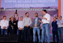 A primeira usina do Brasil de produção de biogás a partir do tratamento dos dejetos de suínos começou a funcionar no Paraná nesta quarta-feira (24), em Entre Rios do Oeste, na Região Oeste do Estado. O governador Carlos Massa Ratinho Junior inaugurou a unidade geradora cuja capacidade total é de 480 KW, transformando por dia 215 toneladas de um agente poluidor em energia limpa. Foto: Rodrigo Felix Leal/ANPr