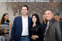O governador Carlos Massa Ratinho Junior autorizou 1.582 promoções e progressões de servidores Segurança Pública do Paraná. Em solenidade realizada nesta quarta-feira (24), no Palácio Iguaçu, Ratinho Junior assinou despacho governamental de promoção de 75 oficiais e praças da Polícia Militar e Corpo de Bombeiros. Foto: Rodrigo Felix Leal/ANPr