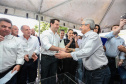 Pavimentação de ruas, melhoria em quadras poliesportivas, revitalização de praça, construção de barracões industriais e compra de equipamentos rodoviários são os principais investimentos que 15 municípios da região Norte do Paraná farão com apoio do Governo do Estado