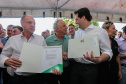 Pavimentação de ruas, melhoria em quadras poliesportivas, revitalização de praça, construção de barracões industriais e compra de equipamentos rodoviários são os principais investimentos que 15 municípios da região Norte do Paraná farão com apoio do Governo do Estado