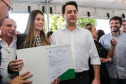 Pavimentação de ruas, melhoria em quadras poliesportivas, revitalização de praça, construção de barracões industriais e compra de equipamentos rodoviários são os principais investimentos que 15 municípios da região Norte do Paraná farão com apoio do Governo do Estado