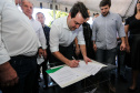 Pavimentação de ruas, melhoria em quadras poliesportivas, revitalização de praça, construção de barracões industriais e compra de equipamentos rodoviários são os principais investimentos que 15 municípios da região Norte do Paraná farão com apoio do Governo do Estado