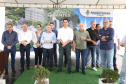 Quarenta e nove famílias de Prudentópolis, na região Centro-Sul do Paraná, receberam as chaves da casa própria nesta quinta-feira (25). As moradias foram entregues pelo governador Carlos Massa Ratinho Junior em evento com as famílias, com o prefeito Adelmo Luiz Klosowski, o presidente da Cohapar, Jorge Lange, e lideranças da região. Foto: José Fernando Ogura/ANPr