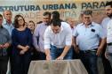 O governador Carlos Massa Ratinho Junior e o prefeito Miguel Amaral inauguraram mais uma unidade do projeto Meu Campinho. O governador também assinou a ordem de serviço para dar início à construção de uma unidade de saúde no mesmo bairro, em frente ao Meu Campinho.
Além disso, foram entregues licitações e homologações de projetos que somam R$ 1,75 milhão em investimentos, nos municípios de Ivaiporã, Reserva e Roncador. Ivaiporã, 26/07/2019 -Foto: Geraldo Bubniak/ANPr