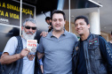 O governador Carlos Massa Ratinho Junior disse neste sábado (27) que o Governo do Paraná prepara, em parceria com motociclistas, uma agenda turística robusta para integrar ainda mais os clubes e potencializar as viagens ao encontro das belezas naturais do Estado. Ele participou das comemorações da 1ª Moto União, no Palácio Iguaçu, evento idealizado pelo Departamento de Trânsito do Paraná (Detran-PR) que passa a fazer parte do calendário estadual em razão do Dia do Motociclista.
