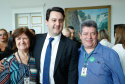 O governador Carlos Massa Ratinho Junior autorizou nesta terça-feira (30) o pagamento das progressões e promoções de carreira do Quadro Próprio do Poder Executivo (QPPE) e dos Servidores da Secretaria de Estado da Saúde (QPSS). A implantação dos avanços representa um investimento de R$ 30 milhões na folha do Estado.