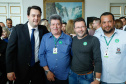 O governador Carlos Massa Ratinho Junior autorizou nesta terça-feira (30) o pagamento das progressões e promoções de carreira do Quadro Próprio do Poder Executivo (QPPE) e dos Servidores da Secretaria de Estado da Saúde (QPSS). A implantação dos avanços representa um investimento de R$ 30 milhões na folha do Estado.