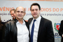 A Copel renovou a parceria que mantém há 30 anos com a Associação das Emissoras de Radiodifusão do Paraná (Aerp) para a veiculação de mensagens de utilidade pública sobre fornecimento, geração e transmissão de energia. O convênio foi assinado nesta terça-feira (30), no Palácio Iguaçu, pelo governador Carlos Massa Ratinho Junior, o presidente da Copel, Daniel Pimentel Slaviero; o presidente da Aerp, Alexandre Barros, e o secretário da Comunicação Social e da Cultura, Hudson José.