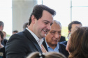 O governador Carlos Massa Ratinho Junior assina nesta quarta-feira (31), no Palácio Iguaçu, em Curitiba, convênio com o Consórcio Paraná Saúde para repasse de recursos destinados à compra de medicamentos. Os medicamentos são para a Farmácia Paraná, que faz parte do sistema público de saúde e atende gratuitamente a população pelo SUS. Curitiba, 31/07/2019 -Foto: Geraldo Bubniak/ANPr