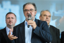 Luiz Claudio Costa, prefeito de Balsa Nova e presidente do consórcio Paraná Cidade. O governador Carlos Massa Ratinho Junior assina nesta quarta-feira (31), no Palácio Iguaçu, em Curitiba, convênio com o Consórcio Paraná Saúde para repasse de recursos destinados à compra de medicamentos. Os medicamentos são para a Farmácia Paraná, que faz parte do sistema público de saúde e atende gratuitamente a população pelo SUS. Curitiba, 31/07/2019 -Foto: Geraldo Bubniak/ANPr
