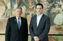 O governador Carlos Massa Ratinho Junior e o diretor-presidente da Itaipu, general Joaquim Silva e Luna, assinaram nesta quinta-feira (01), convênio para dar início à construção da segunda ponte ligando o Brasil ao Paraguai, em Foz do Iguaçu.