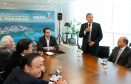 O governador Carlos Massa Ratinho Junior e o diretor-presidente da Itaipu, general Joaquim Silva e Luna, assinaram nesta quinta-feira (01), convênio para dar início à construção da segunda ponte ligando o Brasil ao Paraguai, em Foz do Iguaçu.