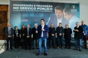 O governador Carlos Massa Ratinho Junior assina nesta segunda-feira (05), promoções e progressões da Administração Indireta: DETRAN, ADAPAR, IAPAR, EMATER, PGE, CRE, AGEPAR e Advogados do Estado. O ato acontece no Palácio Iguaçu.Curitiba, 05/08/2019