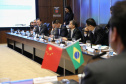 O governador Carlos Massa Ratinho Junior e técnicos da Secretaria de Infraestrutura e Logística apresentaram nesta quarta-feira (7) ao grupo China Merchants projetos ferroviários de curto, médio e longo prazos no Paraná