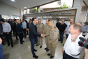 O governador Carlos Massa Ratinho Junior reúne-se com prefeitos na sede da Associação dos Municípios do Sudoeste do Paraná (Amsop), em Francisco Beltrão e assina autorização para licitações de obras para a infraestrutura urbana