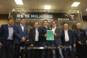 O governador Carlos Massa Ratinho Junior reúne-se com prefeitos na sede da Associação dos Municípios do Sudoeste do Paraná (Amsop), em Francisco Beltrão e assina autorização para licitações de obras para a infraestrutura urbana