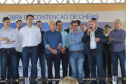 O governador Carlos Massa Ratinho Junior reúne-se com prefeitos na sede da Associação dos Municípios do Sudoeste do Paraná (Amsop), em Francisco Beltrão e assina autorização para licitações de obras para a infraestrutura urbana