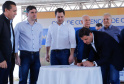 O governador Carlos Massa Ratinho Junior assinou nesta quinta-feira (8) a ordem de serviço para início das obras para contenção de enchentes do Rio Marrecas, em Francisco Beltrão, no Sudoeste do Estado. O Governo do Estado está investindo R$ 30 milhões nesta primeira etapa da obra.