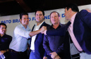 O governador Carlos Massa Ratinho Junior autorizou nesta quinta-feira (8), em Pato Branco, o repasse de R$ 20 milhões para a construção do novo prédio da prefeitura da cidade. O convênio prevê R$ 6 milhões de contrapartida municipal. 