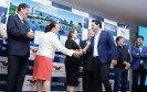 O Biopark - Parque Científico e Tecnológico de Biociências de Toledo, no Oeste do Estado, vai ganhar um Complexo Hospitalar e de Saúde. O governador Carlos Massa Ratinho Junior participou nesta sexta-feira (9) do anúncio do empreendimento, que pertence ao grupo Sempre Vida e vai unir o atendimento na saúde ao desenvolvimento de pesquisas e inovação.