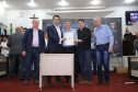 O governador Carlos Massa Ratinho Junior participa nesta sexta-feira (09), em na câmara de Toledo, a liberação de recursos para municípios da região Oeste. Participaram: prefeito de Toledo, Lucio De Marchi; secretário Chefe da Casa Civil, Guto Silva; de Desenvolvimento Urbano, João Carlos Ortega; do Planejamento, Valdemar Jorge e da Infraestrutura e Logística, Sandro Alex; deputados e demais autoridades.Toledo, 09-08-19.Foto: Arnaldo Alves / ANPr.