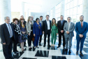 O governador Carlos Massa Ratinho Junior, o secretário da Justiça, Família e Trabalho, Ney Leprevost, e a ministra da Mulher, da Família e dos Direitos Humanos, Damares Alves, assinam dois protocolos de intenções que visam fortalecer as ações em defesa da mulher e de crianças e adolescentes.
