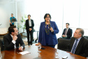O governador Carlos Massa Ratinho Junior, o secretário da Justiça, Família e Trabalho, Ney Leprevost, e a ministra da Mulher, da Família e dos Direitos Humanos, Damares Alves, assinam dois protocolos de intenções que visam fortalecer as ações em defesa da mulher e de crianças e adolescentes.