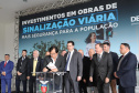 O governador Carlos Massa Ratinho Junior e o diretor do Detran, Cezar Kogut, autorizam repasse do Detran para municípios realizarem obras de sinalização nas cidades. N/F: prefeito de Rosário do Ivaí, Ilton Kuroda.Curitiba, 14-08-19Foto: Arnaldo Alves / ANPr.