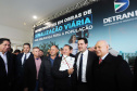 O governador Carlos Massa Ratinho Junior e o diretor do Detran, Cezar Kogut, autorizam repasse do Detran para municípios realizarem obras de sinalização nas cidades.Curitiba, 14-08-19Foto: Arnaldo Alves / ANPr.