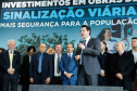 O governador Carlos Massa Ratinho Junior assinou nesta quarta-feira (14), no Palácio Iguaçu, a liberação de R$ 6 milhões para obras de sinalização viária em 39 cidades paranaenses. A iniciativa faz parte de um programa do Departamento de Trânsito do Paraná (Detran-PR) para regulamentar a circulação de veículos e pedestres.