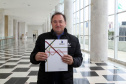 O governador Carlos Massa Ratinho Junior assinou nesta quarta-feira (14), no Palácio Iguaçu, a liberação de R$ 6 milhões para obras de sinalização viária em 39 cidades paranaenses. A iniciativa faz parte de um programa do Departamento de Trânsito do Paraná (Detran-PR) para regulamentar a circulação de veículos e pedestres. Prefeitura de Clevelândia.