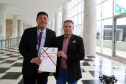 O governador Carlos Massa Ratinho Junior assinou nesta quarta-feira (14), no Palácio Iguaçu, a liberação de R$ 6 milhões para obras de sinalização viária em 39 cidades paranaenses. A iniciativa faz parte de um programa do Departamento de Trânsito do Paraná (Detran-PR) para regulamentar a circulação de veículos e pedestres. Prefeitura de Douradina.